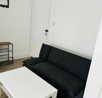 High Barnet Apartment | Barnet View Studio flat 2