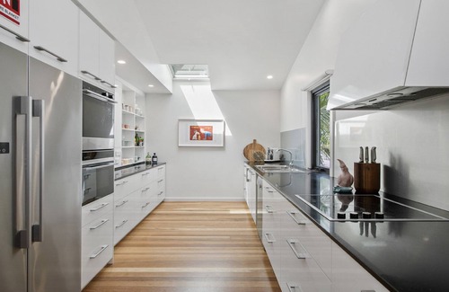 Pretty Beach Central Coast House | Barneys By The Bay - Fun, Fabulous and Deliciously Peaceful!