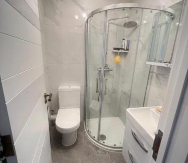 Hillingdon House | Barnhill Road