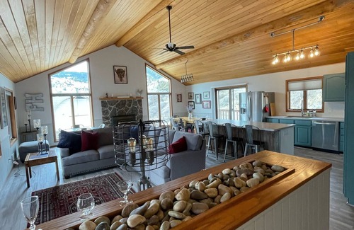 Gardiner House | Barnhouse at Slip & Slide Ranch
