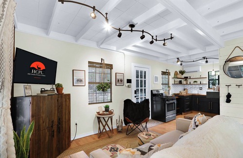 Spring Branch House | Barnhouse I Private pool,Hot tub, stargazing