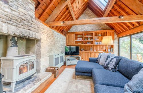 Malmesbury House | Barns Lee