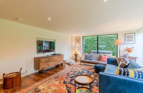 Malmesbury House | Barns Lee