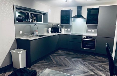 Longcroft Apartment | Barnton apartment Edinburgh