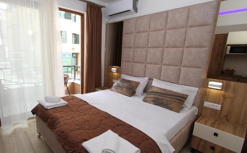 Maini Apartment | Baron