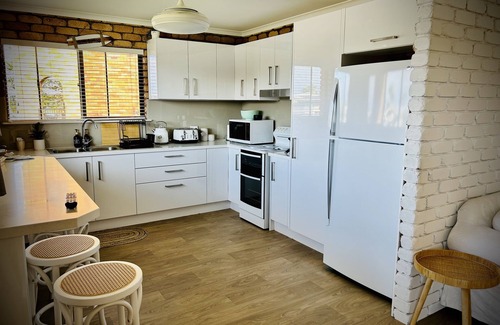 Mooloolaba Apartment | Barooga1- Mooloolaba Canal Front