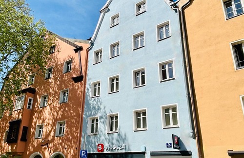 City Centre Regensburg Apartment | Baroque vacation apartment Ratisbona 2 -in the city center-