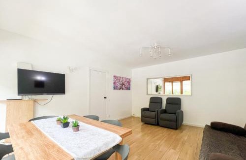 Les Escaldes Apartment | Barthe Holidays I Apartamento amplio en Andorra 6PAX I Céntrico y luminoso I Central Park