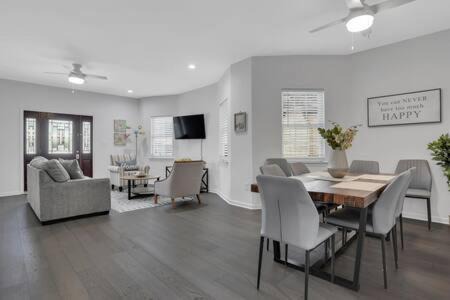 Atlantic City House | Bartram Dream House I - Bartram Beach Retreat