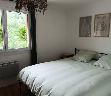 Le Bar-sur-Loup Apartment | Bas de Villa avec entrée indépendante en pleine nature