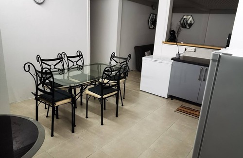 Le Lamentin Apartment | Bas de Villa en campagne