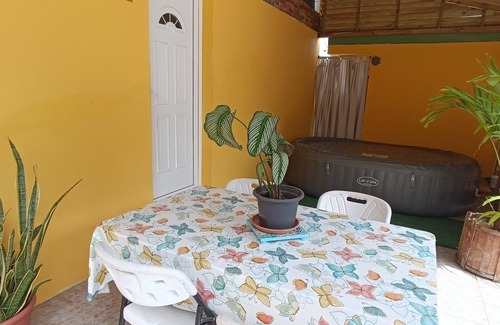 Le Lamentin Apartment | Bas de Villa en campagne