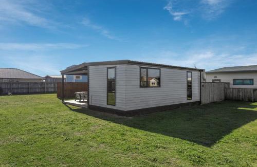 Waiotahi House | Base by the Beach