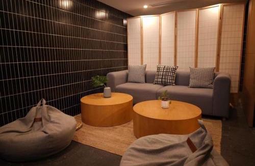 Xuhui Hotel | base-WENDING Service Apartment-Shanghai Xujiahui Location
