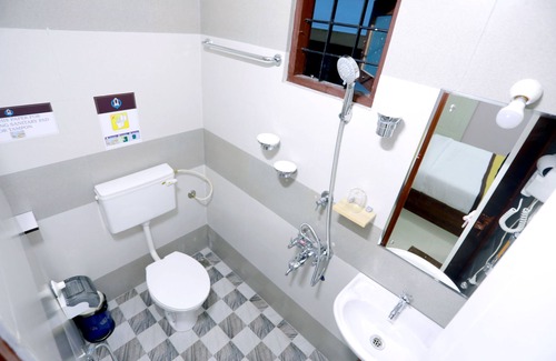 Nedumbassery Hotel | Base9 Airport Hotel