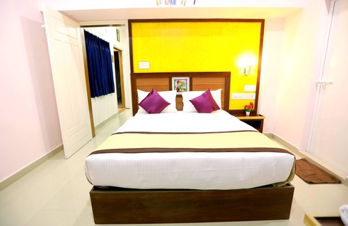 Nedumbassery Hotel | Base9 Airport Hotel