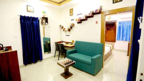 Nedumbassery Apartment | Base9 Family Lounge -Cochin Airport