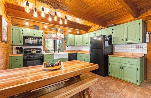 Kachina Village Cabin | Basecamp Cabin: Log Cabin Near Trails Central to Grand Canyon Sedona Williams
