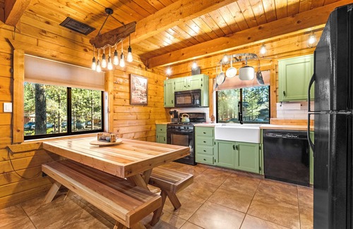Kachina Village Cabin | Basecamp Cabin: Log Cabin Near Trails Central to Grand Canyon Sedona Williams