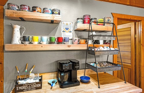 Kachina Village Cabin | Basecamp Cabin: Log Cabin Near Trails Central to Grand Canyon Sedona Williams