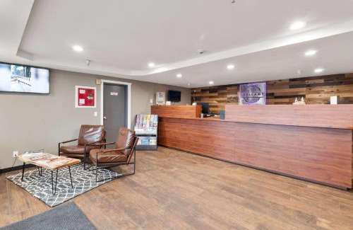 Puyallup Hotel | Basecamp Puyallup a Travelodge by Wyndham