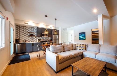 Revelstoke Hotel | Basecamp Resorts Revelstoke
