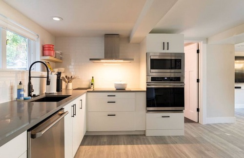 Norkirk Apartment | Basement at 126 · Modern 1bedroom basement apartment newly remodeled