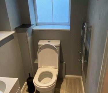 Eastbourne City Centre Apartment | Basement Flat in the town centre!