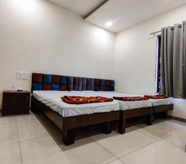 Nagpur Hotel | Basera AC DORMITORY & ROOMS