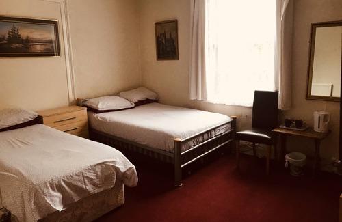 Aldershot Bed & Breakfast | Basic Bed & Breakfast in a village public house