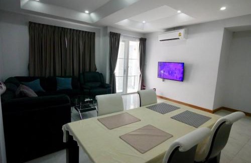 Old City Villa | Basic Line Villa เบสิค ไลน์ วิลล่า