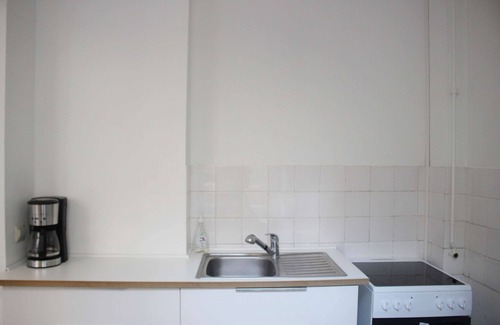Friedrichshain-Kreuzberg Apartment | Basic Room in Berlin-Kreuzberg 1