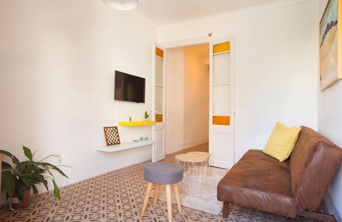 el Fort Pienc Apartment | Basic well-located Sagrada Familia Apt SF5
