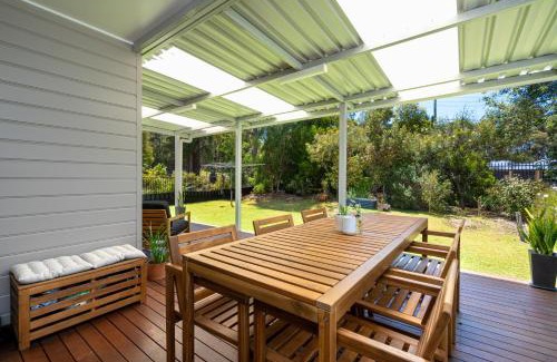 St. Georges Basin Villa | Basin Breeze Retreat