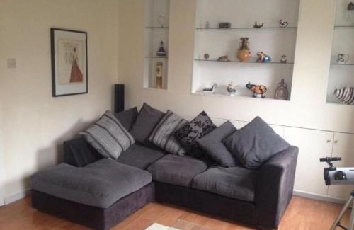 Basingstoke House | Basingstoke Townhouse