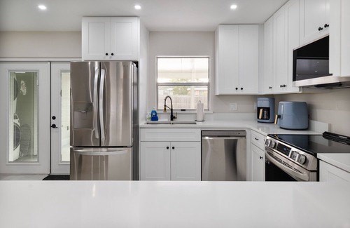 Saint Cloud House | Basketball + Firepit + 20mi to Disney + in dwtn!