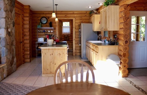 Drummond Island House | Bass Cove Cottage on Drummond Island