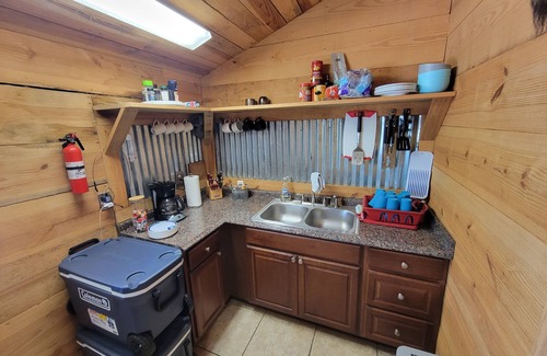 DeLand Cabin | Bass Lake cabin-Sleeps 8