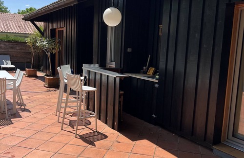 Gujan-Mestras House | Bassin d'Arcachon, holiday villa with pool and enclosed garden