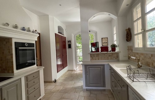 Le Rouret Villa | Bastide 5/6 rooms 230 m2, 2 to12 pers. Swimming pool. Near Grasse Valbonne
