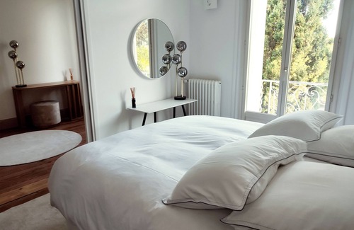 Aiguelongue House | Bastide Castella