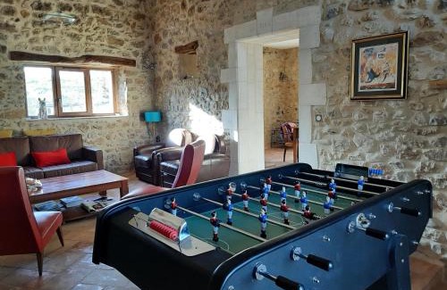 Vallon-Pont-d'Arc House | Bastide du Barry - Centre historique de Vallon Pont d'arc