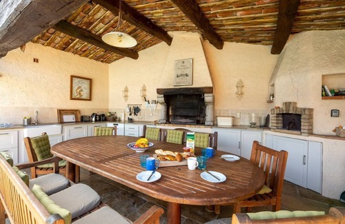 Montauroux Villa | Bastide Var - Five Bedroom Villa, Sleeps 10