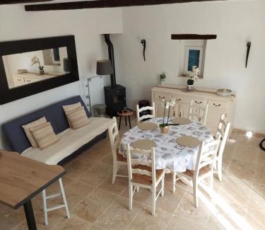 La Celle-sous-Gouzon Villa | Bastidon les tilleuls riez 04500