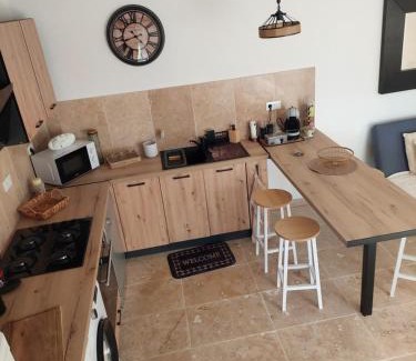La Celle-sous-Gouzon Villa | Bastidon les tilleuls riez 04500