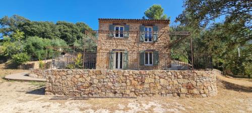 Salernes House | Bastidon masdemoiselle