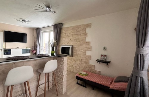 Zlicin Apartment | Bastien Studio near Airport