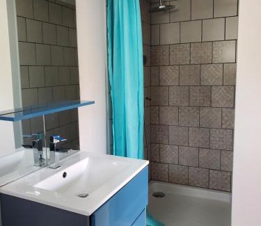 Saintes Apartment | Bastille 5