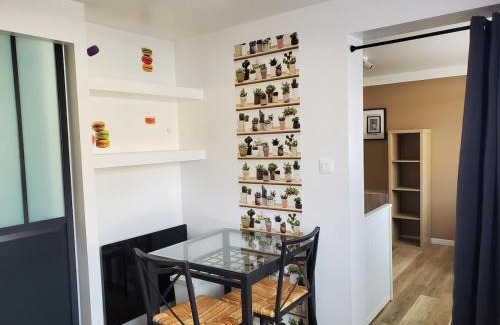 Saintes Apartment | Bastille 5