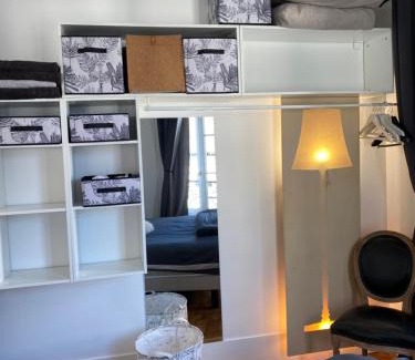 Quartier de la Roquette Apartment | Bastille Belle Époque